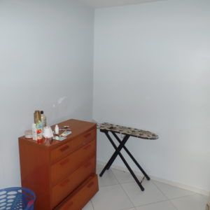 Casa Térrea 2 Dormitórios com 1 suíte 2 vagas cobertas e 2 descobertas - Guacuri (205) - Image 7