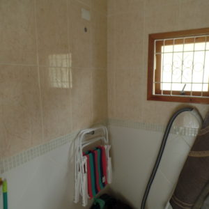 Casa Térrea 2 Dormitórios com 1 suíte 2 vagas cobertas e 2 descobertas - Guacuri (205) - Image 14