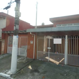 Casa térrea 2 dormitórios, nos fundos mais 2 casas - Vila Élida (207) - Image 21
